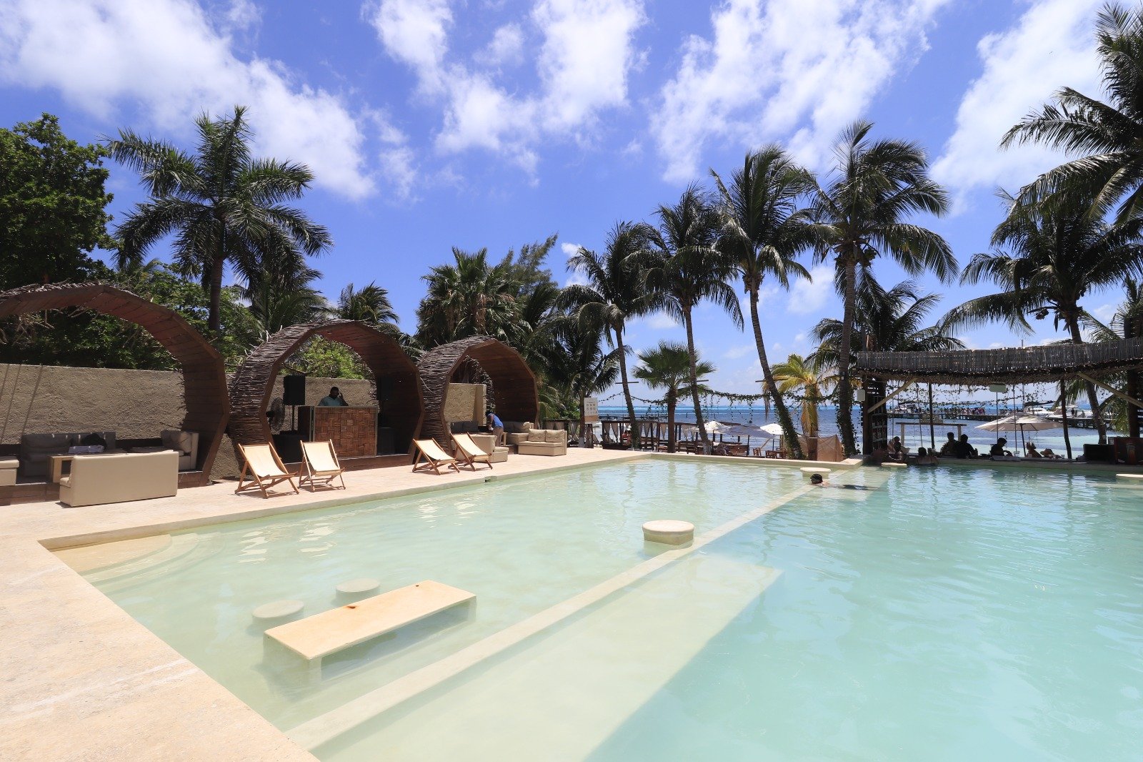 Zaza Beach Club