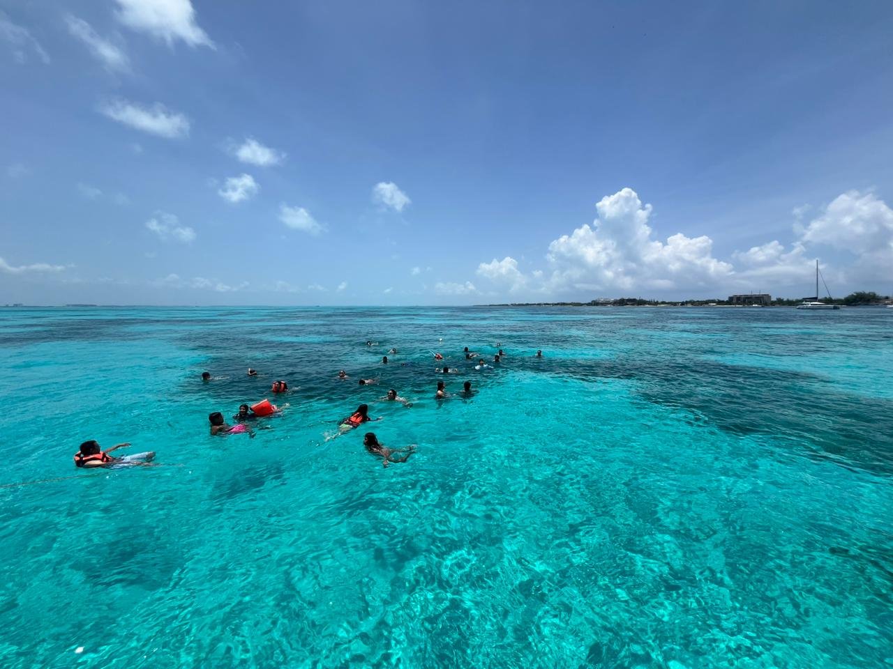 Catamaran tour to Isla Mujeres